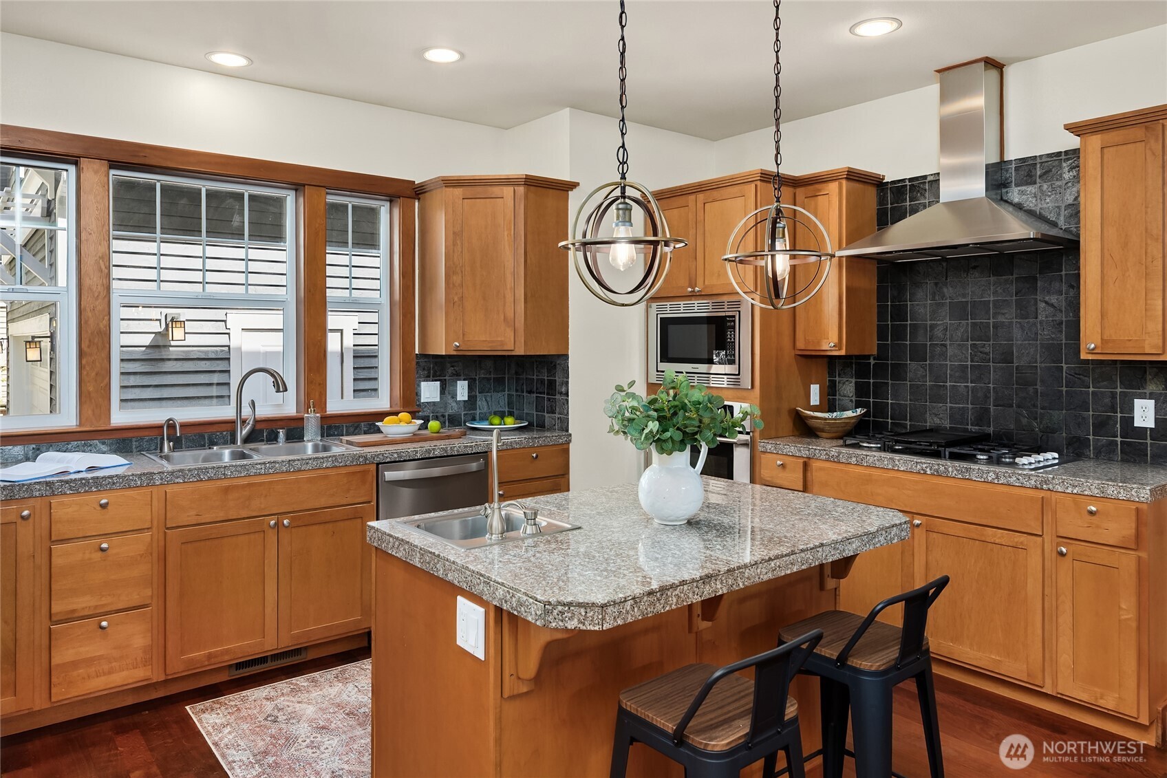 14340 Shasta Lane NE, Bainbridge Island, WA 98110