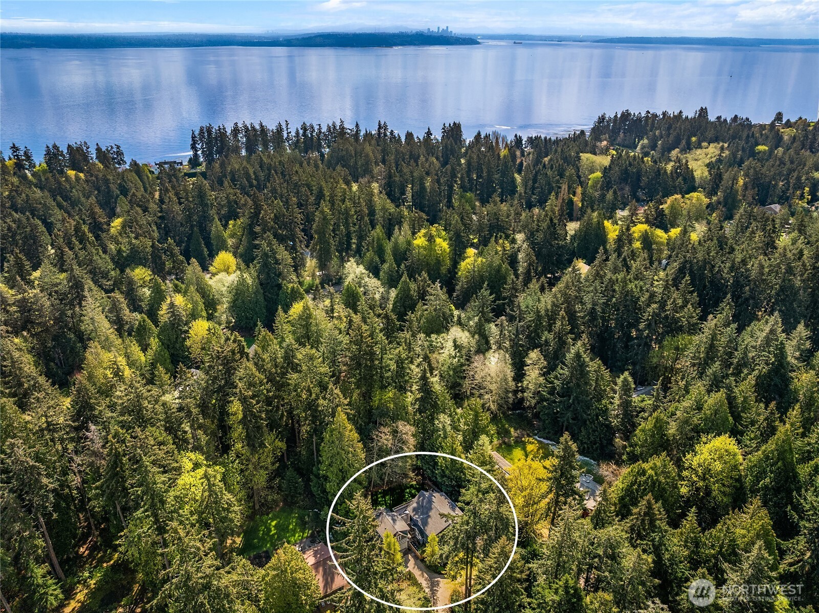 14340 Shasta Lane NE, Bainbridge Island, WA 98110