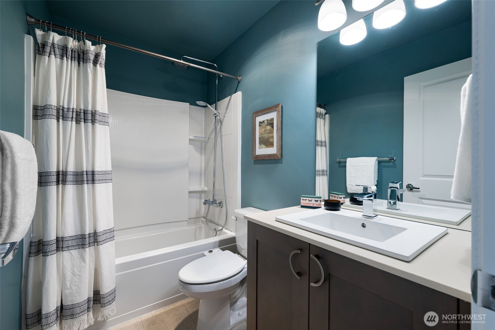 9725 10th Place SW, Seattle, WA 98106
