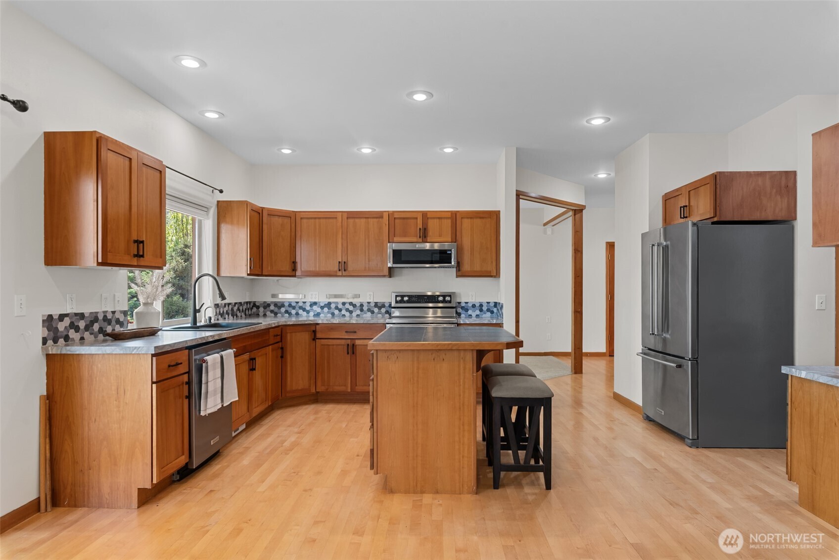 2013 Linville Drive , Wenatchee, WA 98801