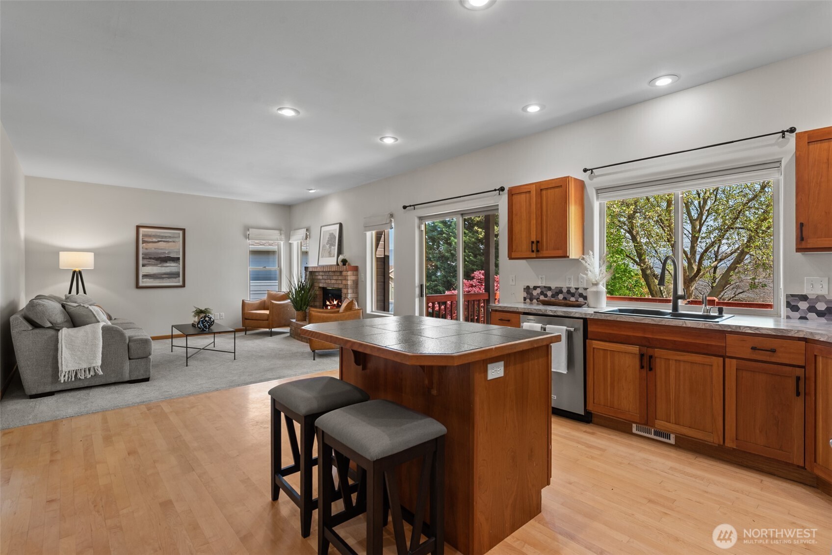 2013 Linville Drive , Wenatchee, WA 98801