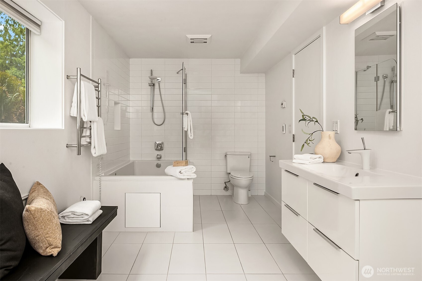 1023 14th Place W, Kirkland, WA 98033
