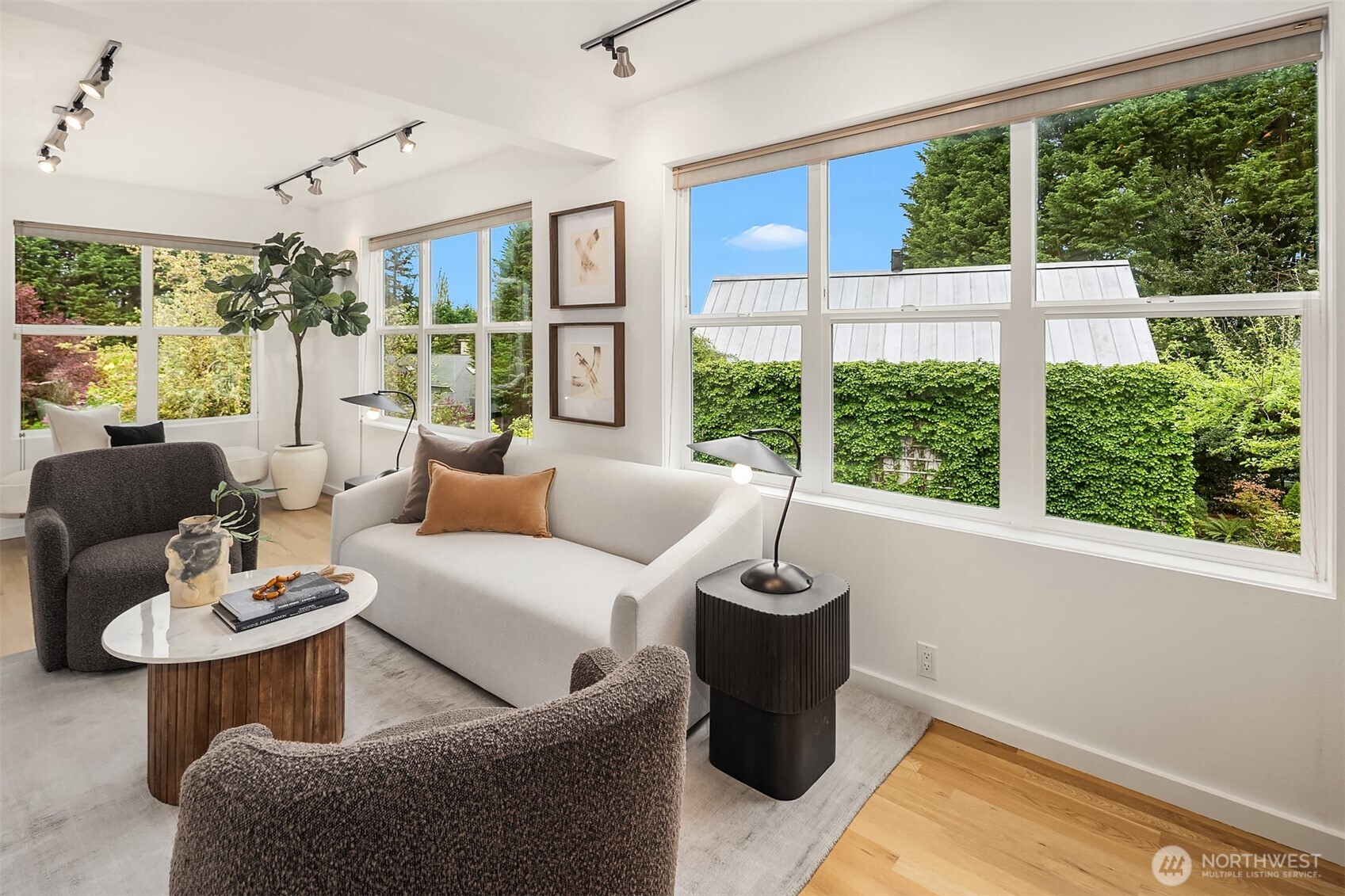 1023 14th Place W, Kirkland, WA 98033