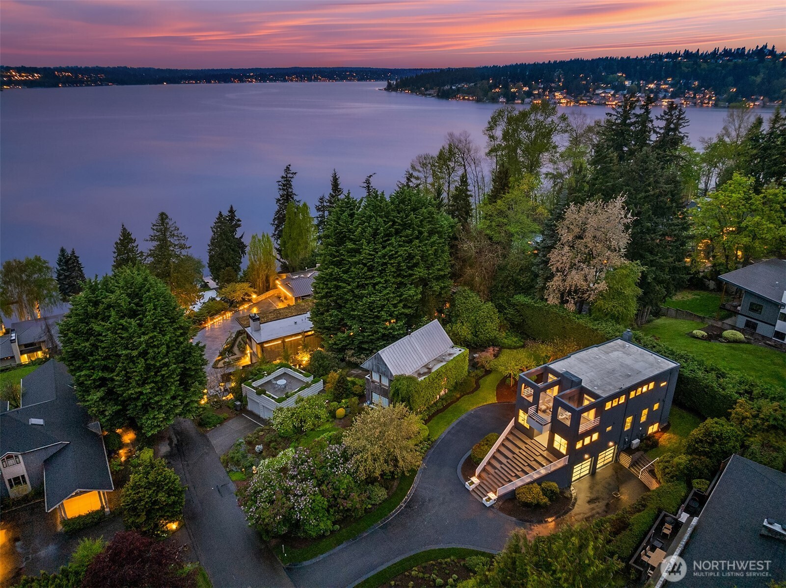 1023 14th Place W, Kirkland, WA 98033