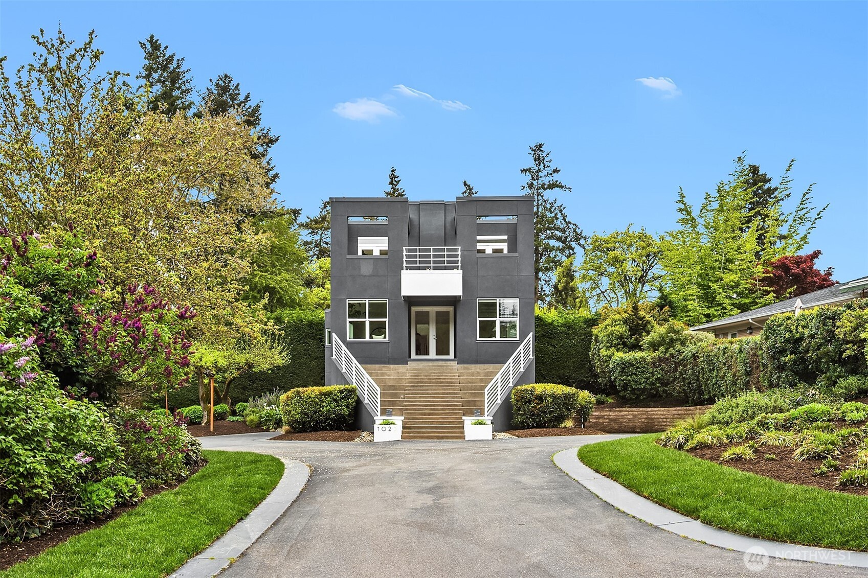 1023 14th Place W, Kirkland, WA 98033