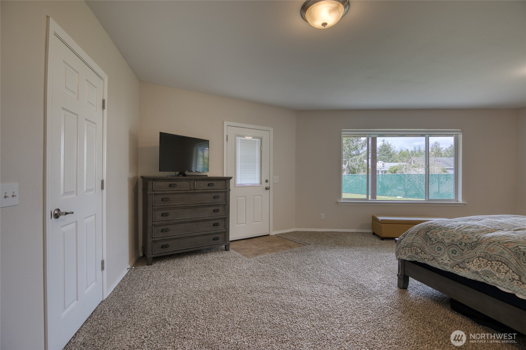 154 S Razor Clam Drive SW, Ocean Shores, WA 98569