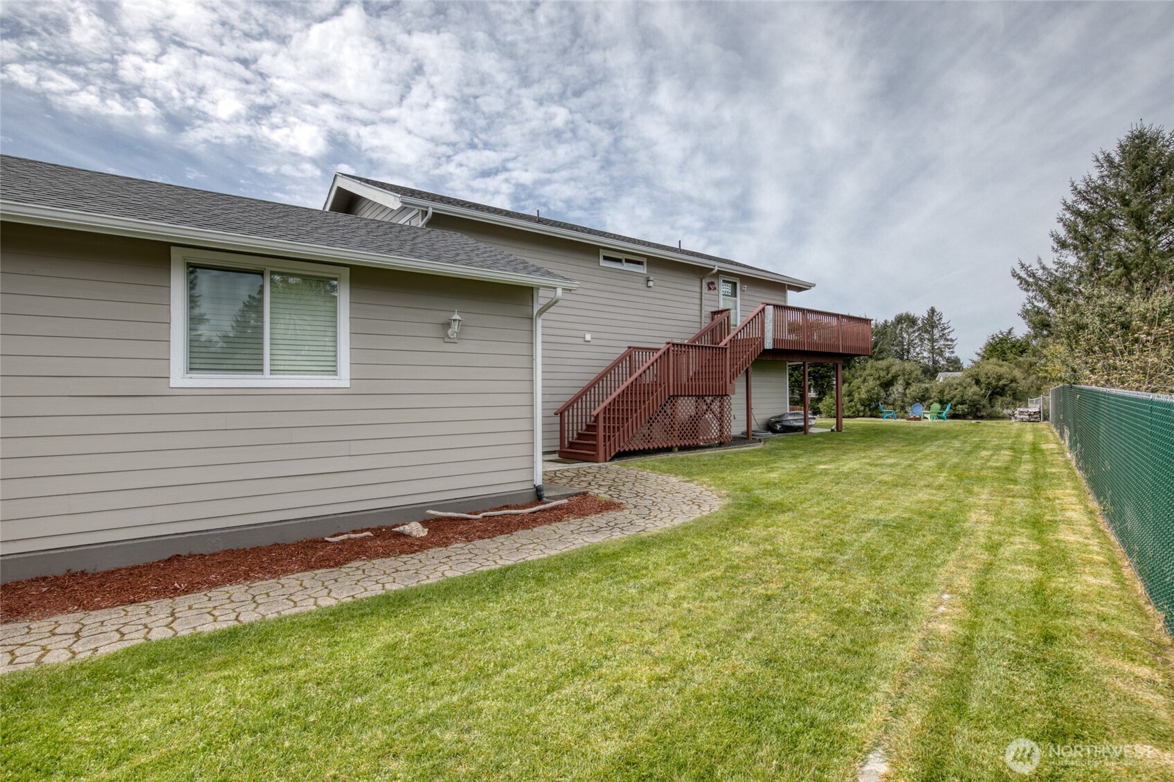 154 S Razor Clam Drive SW, Ocean Shores, WA 98569