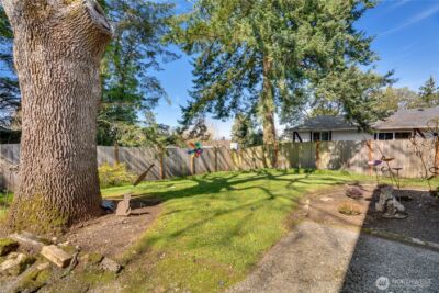 3023 Bridgeport Way W #B, University Place, WA 98466 - Photo 25