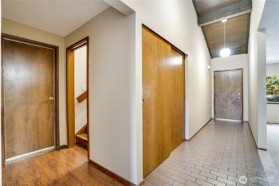 3023 Bridgeport Way W #B, University Place, WA 98466 - Photo 9