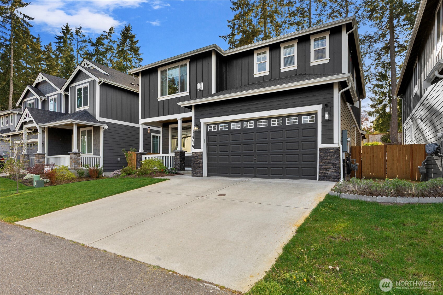 11215 Monarch Ridge Avenue NW, Silverdale, WA 98383-8935