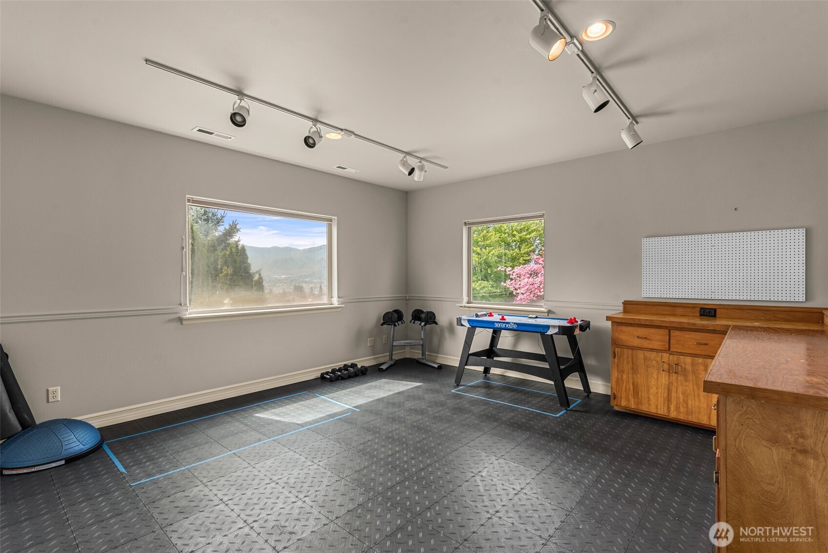 718 Briarwood Drive , East Wenatchee, WA 98802