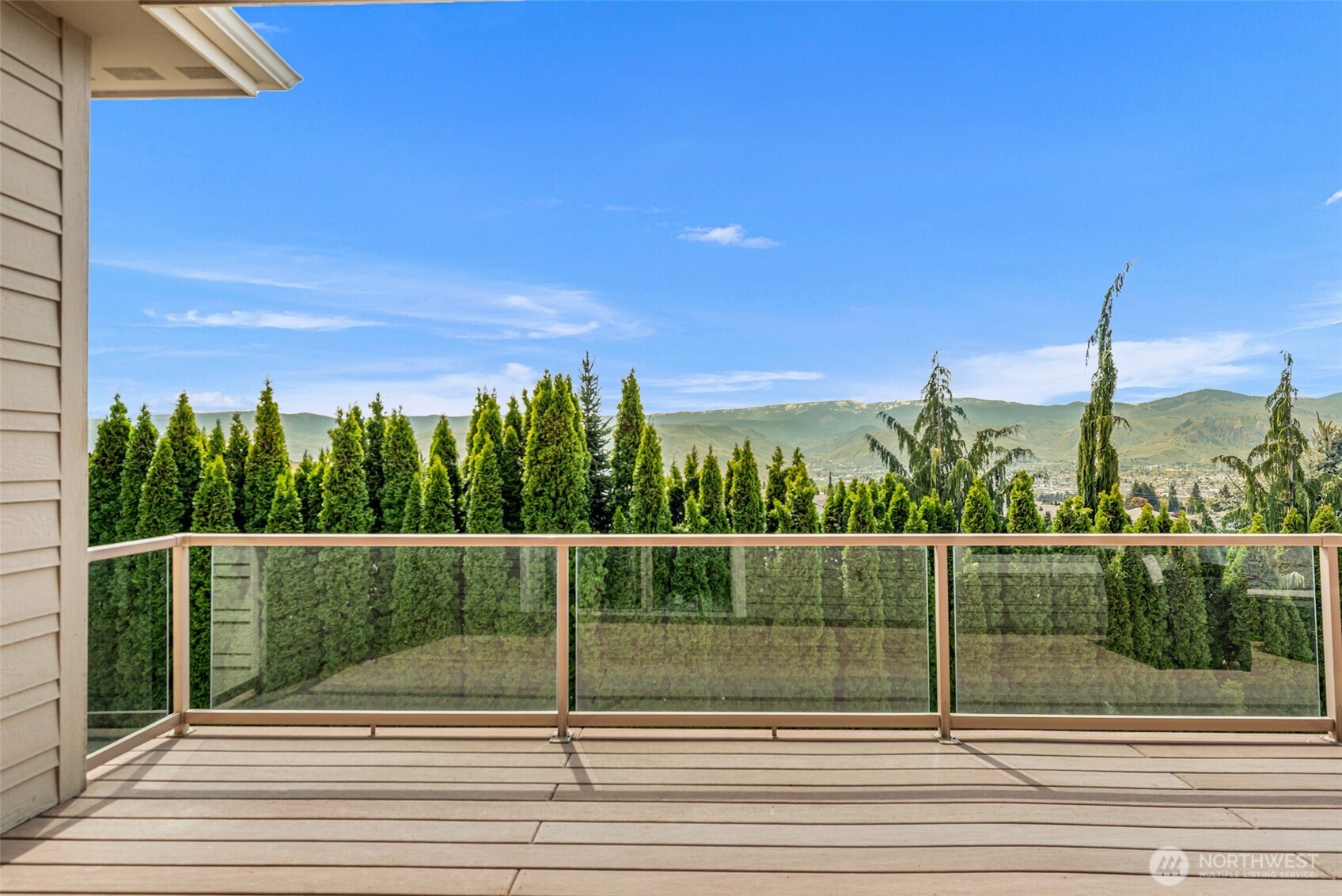 718 Briarwood Drive , East Wenatchee, WA 98802