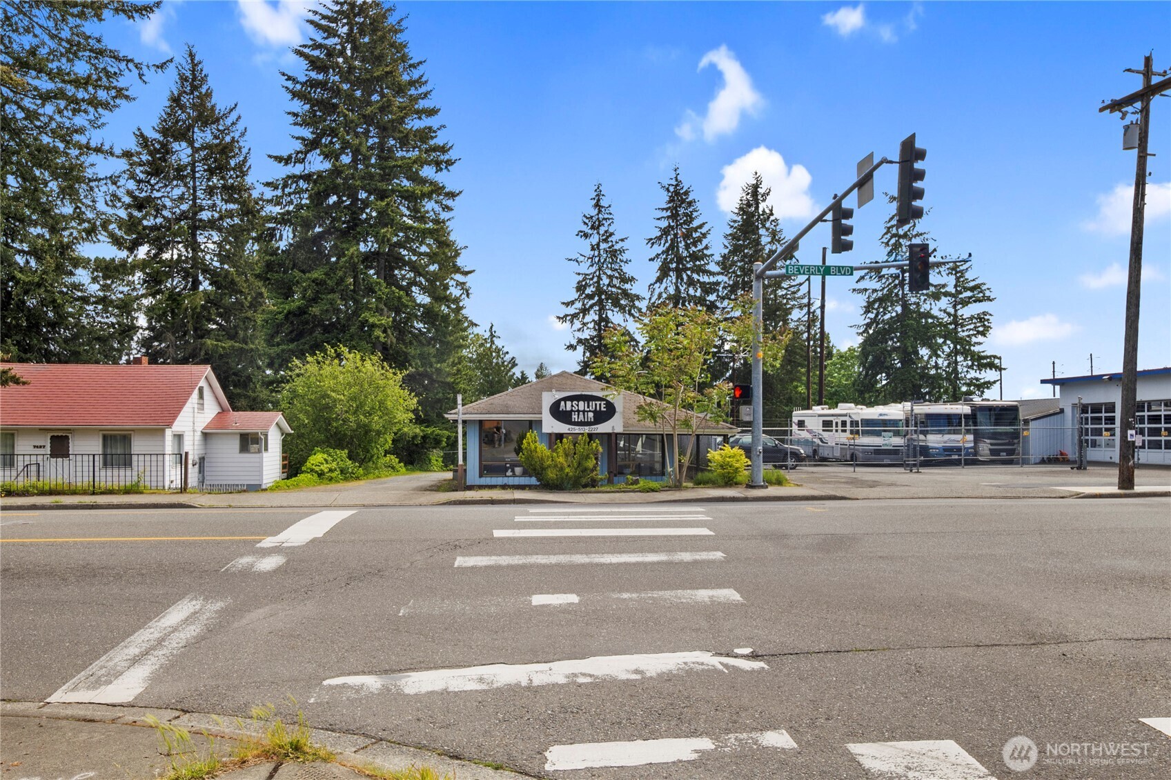 7439 Beverly Boulevard , Everett, WA 98203
