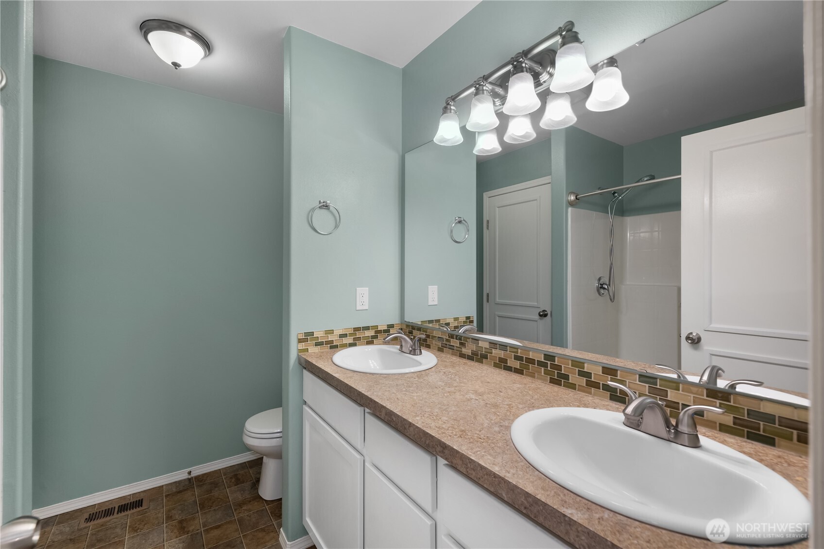 20204 White Rock Loop SW, Centralia, WA 98531