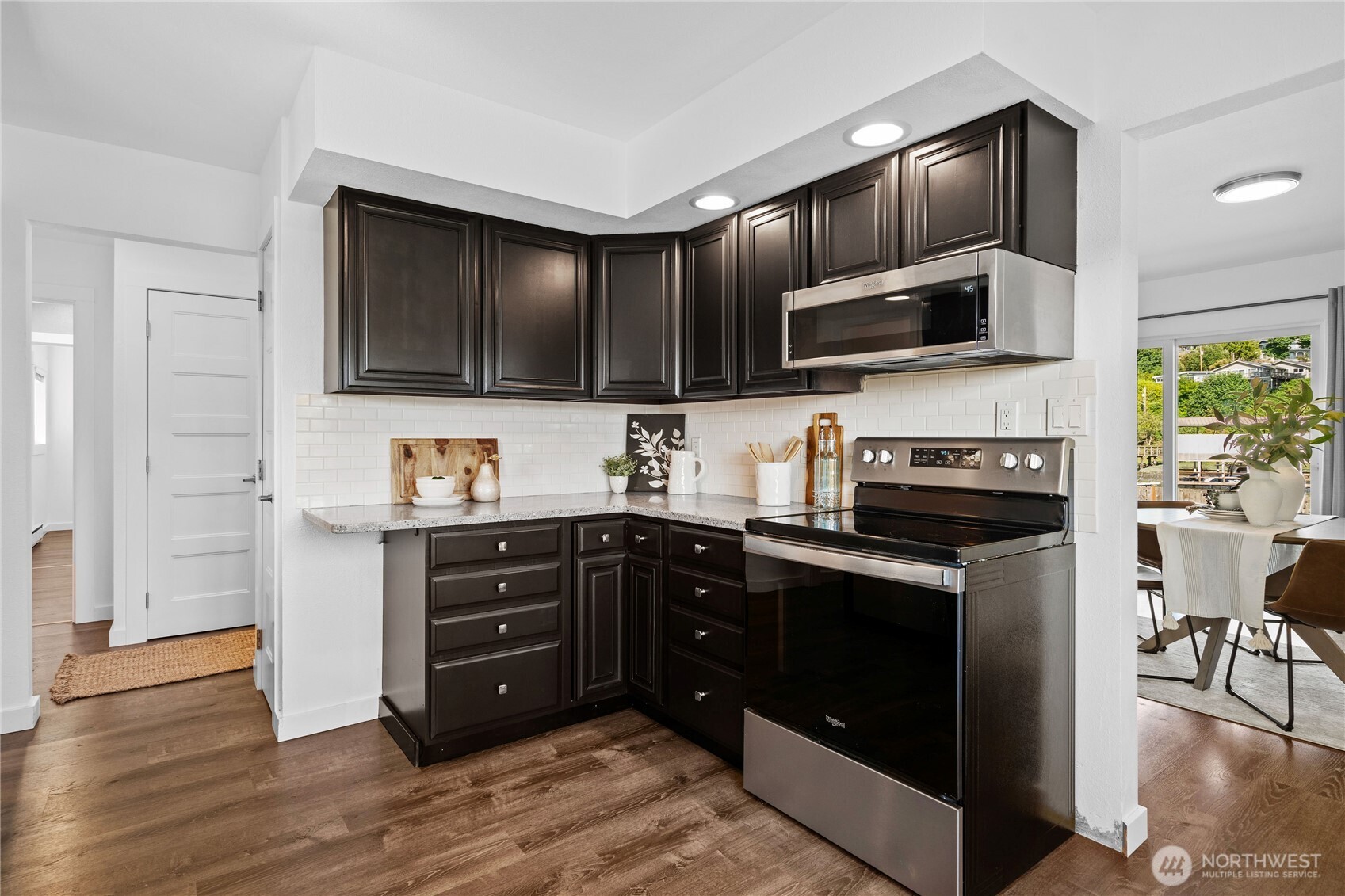 8145 Sandy Hook Terrace , Clinton, WA 98236