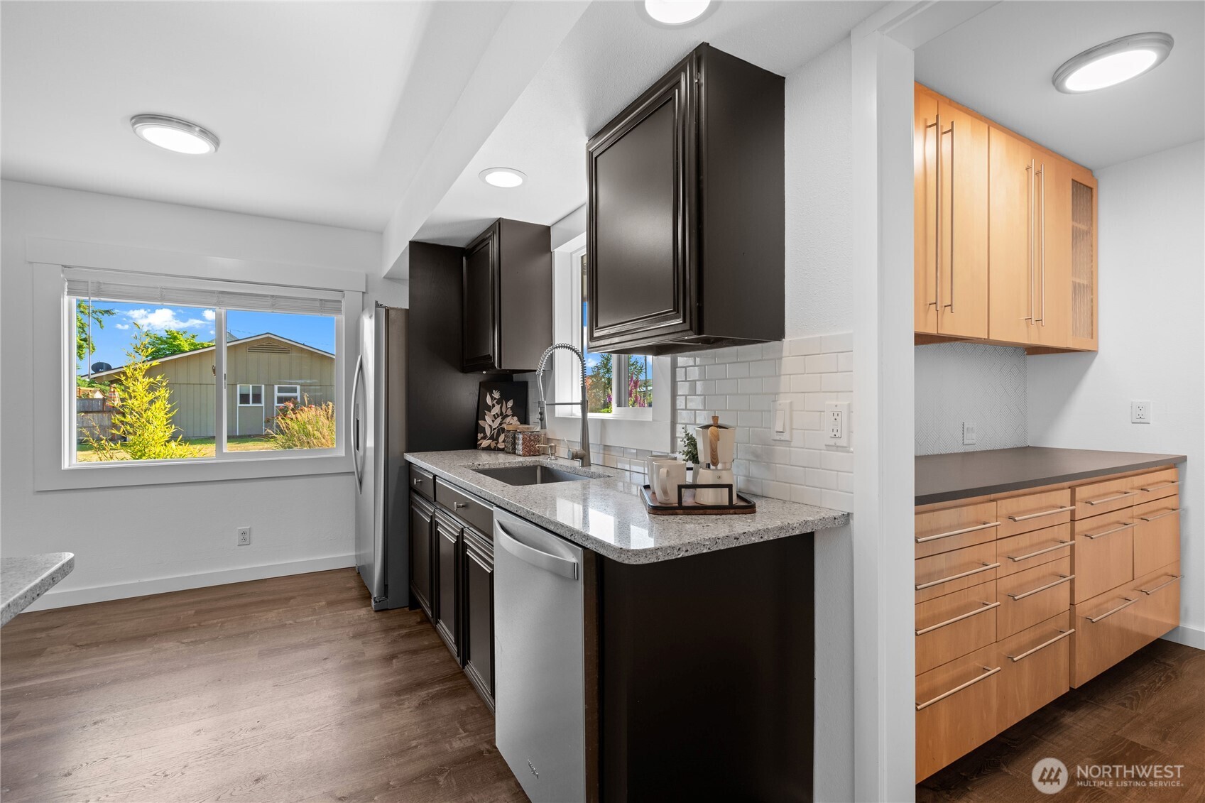 8145 Sandy Hook Terrace , Clinton, WA 98236
