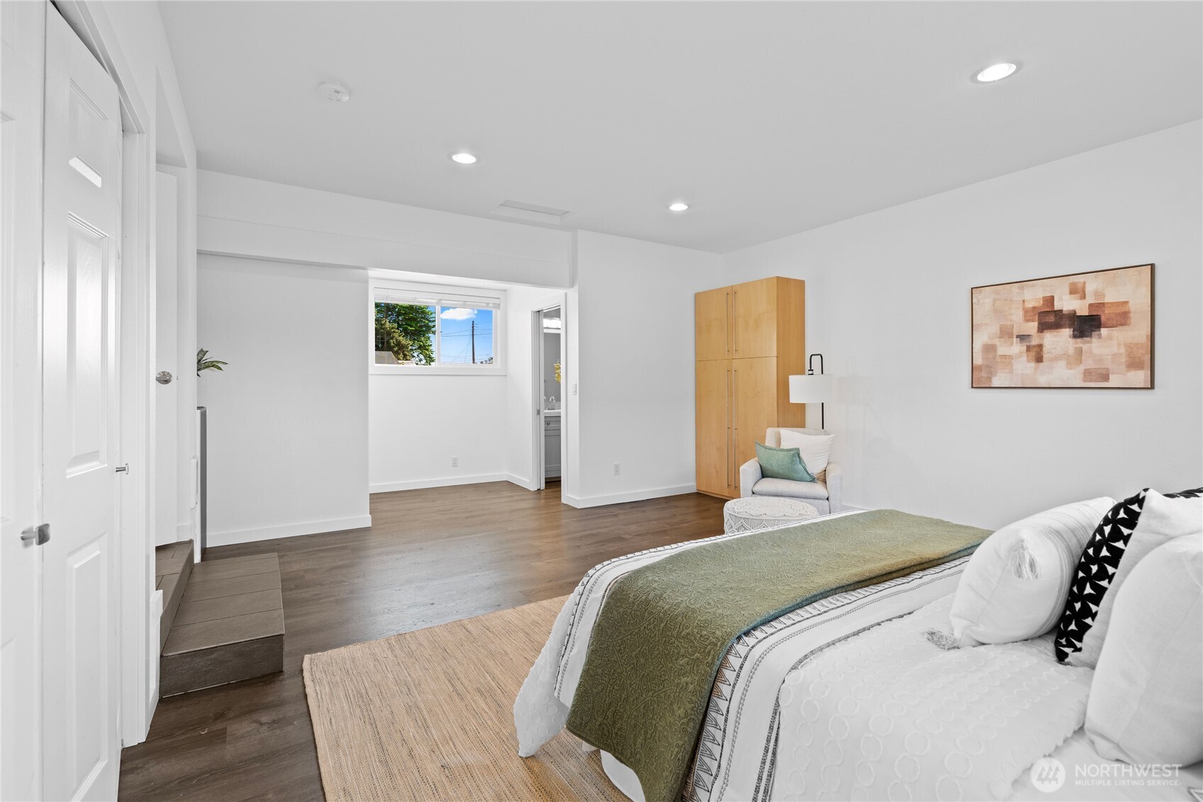8145 Sandy Hook Terrace , Clinton, WA 98236