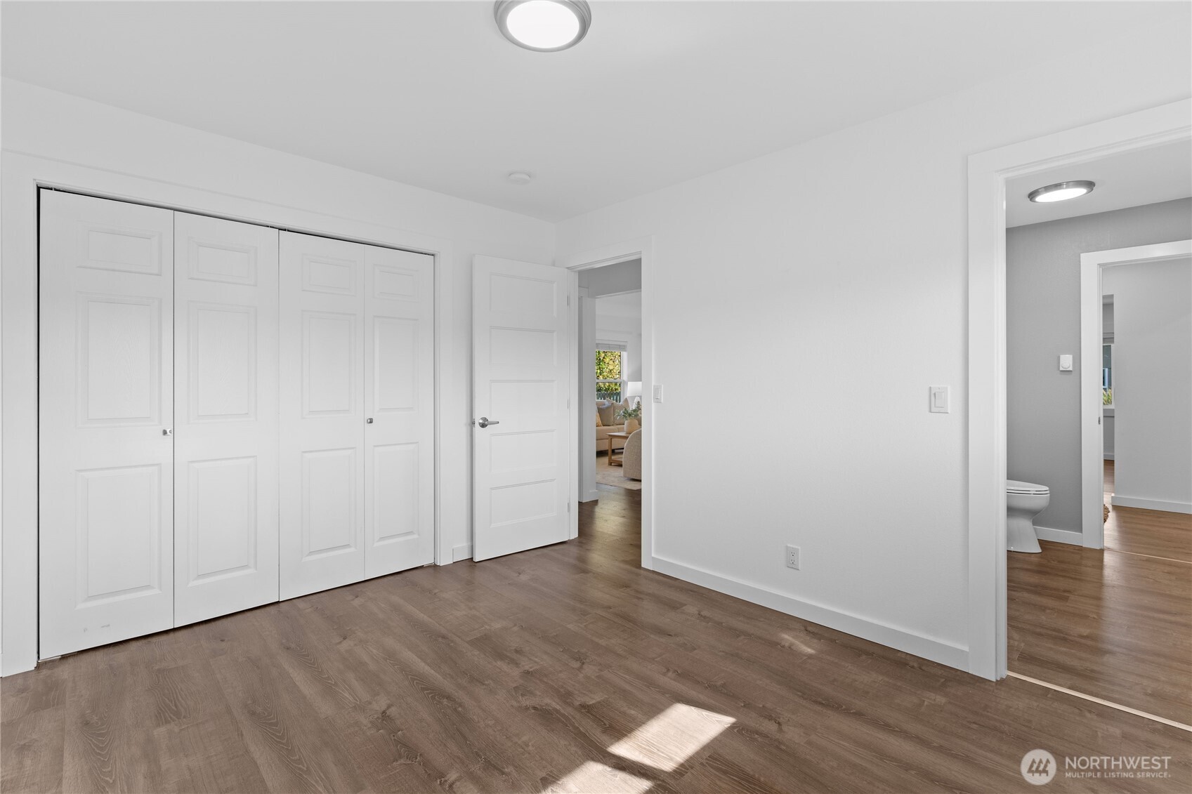 8145 Sandy Hook Terrace , Clinton, WA 98236