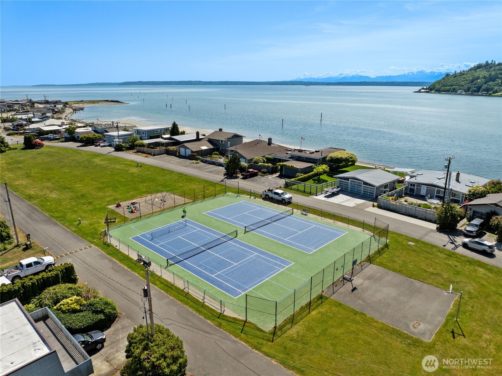 8145 Sandy Hook Terrace , Clinton, WA 98236