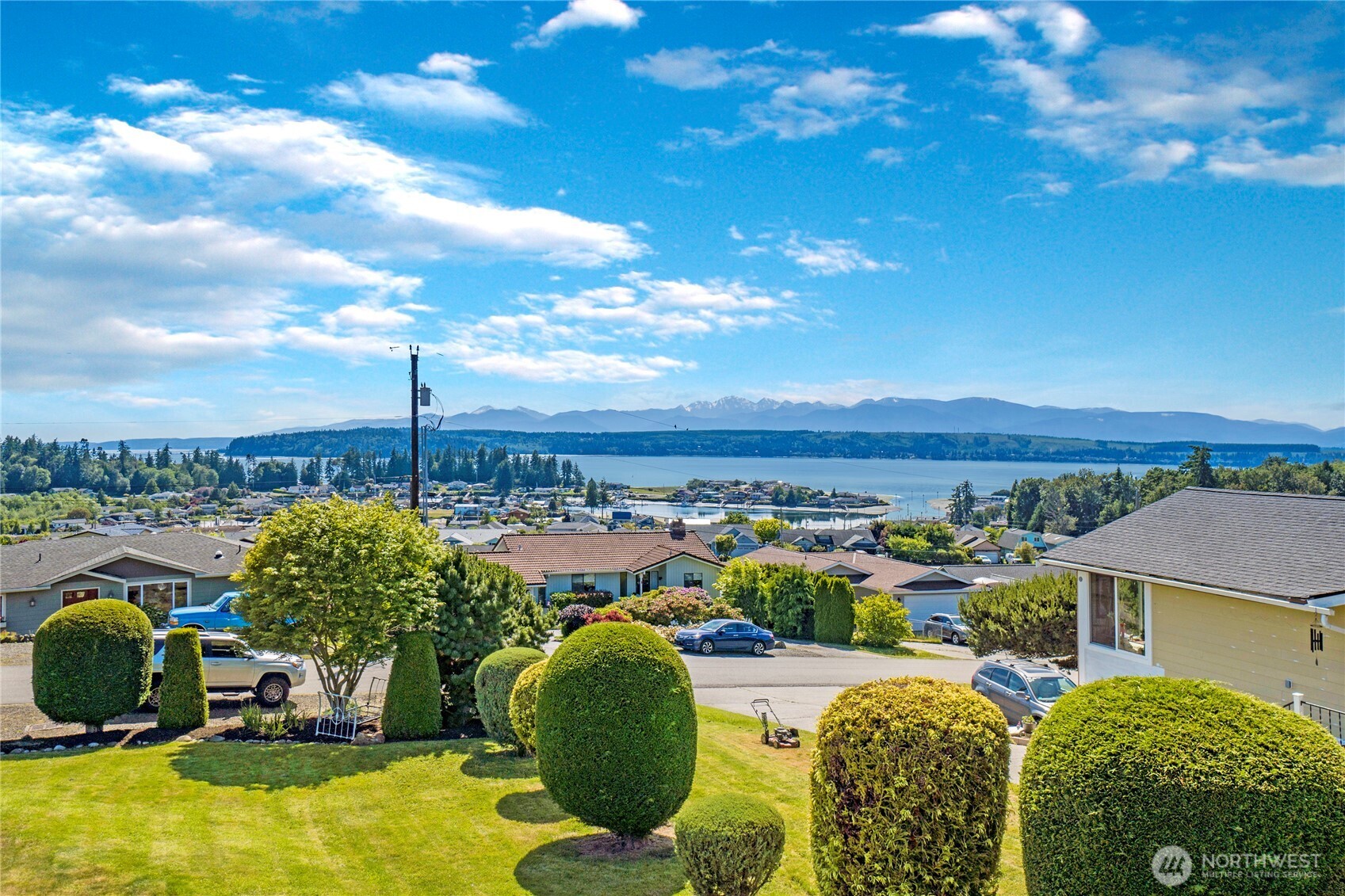 38206 Fawn Road NE, Hansville, WA 98340