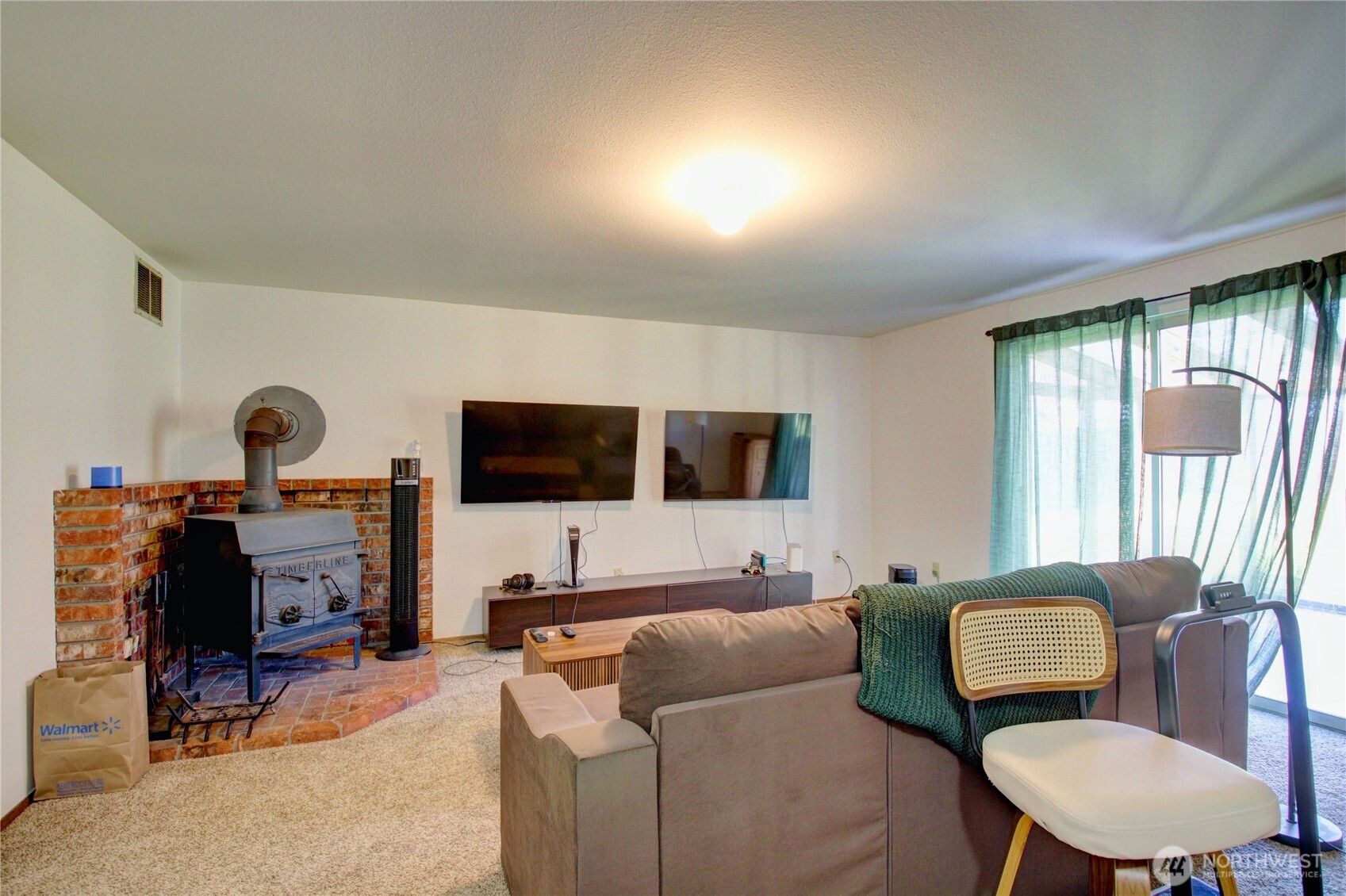 73 NW Roeder Drive , Oak Harbor, WA 98277