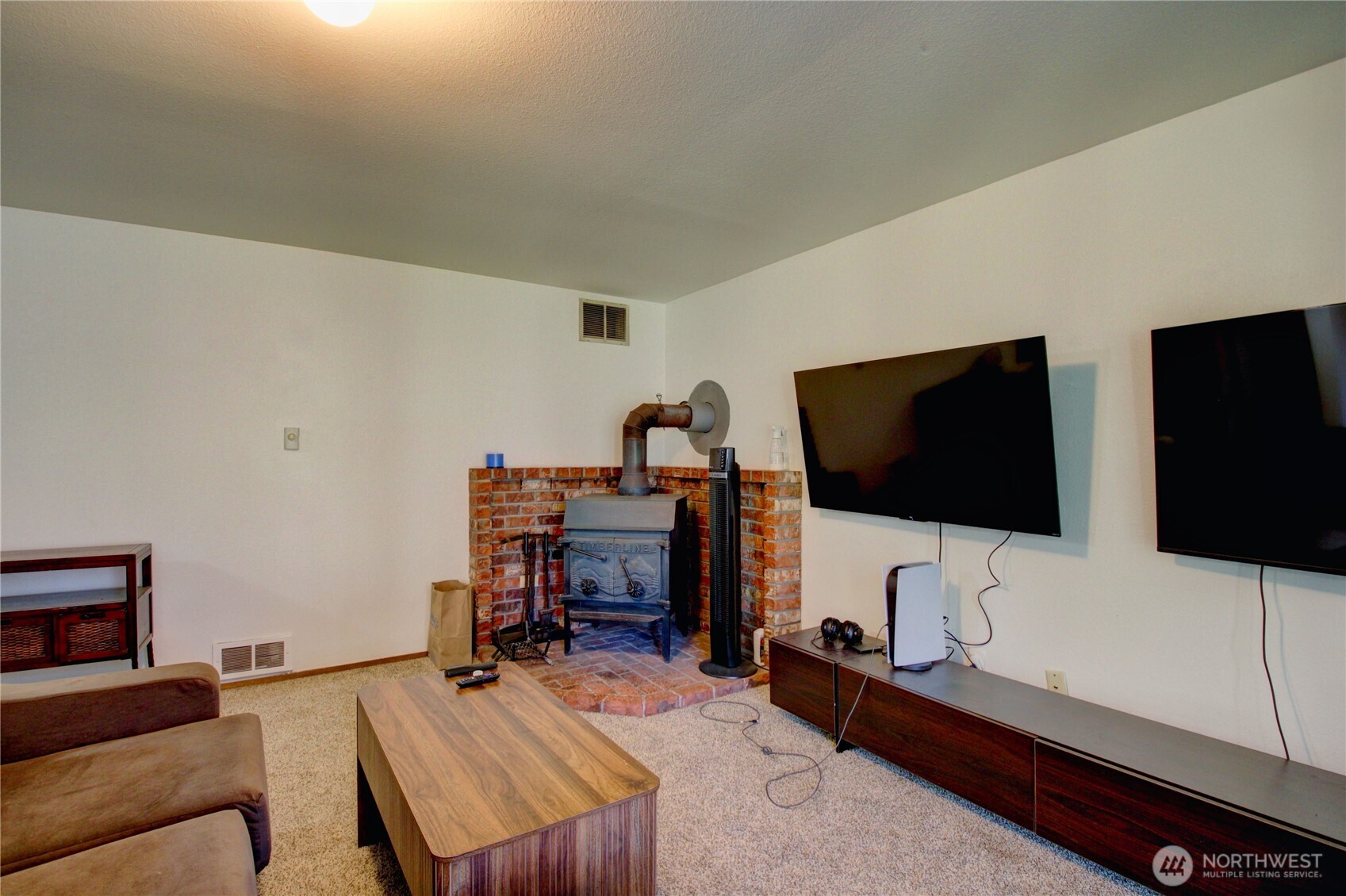 73 NW Roeder Drive , Oak Harbor, WA 98277