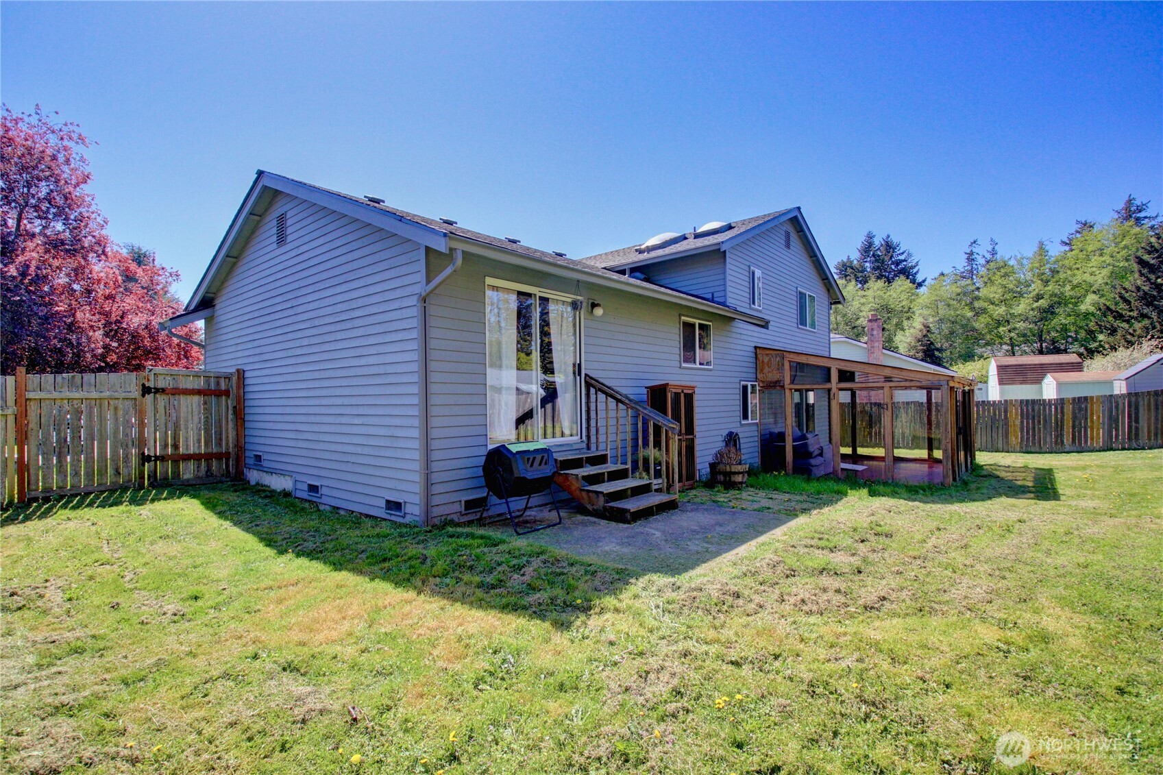 73 NW Roeder Drive , Oak Harbor, WA 98277