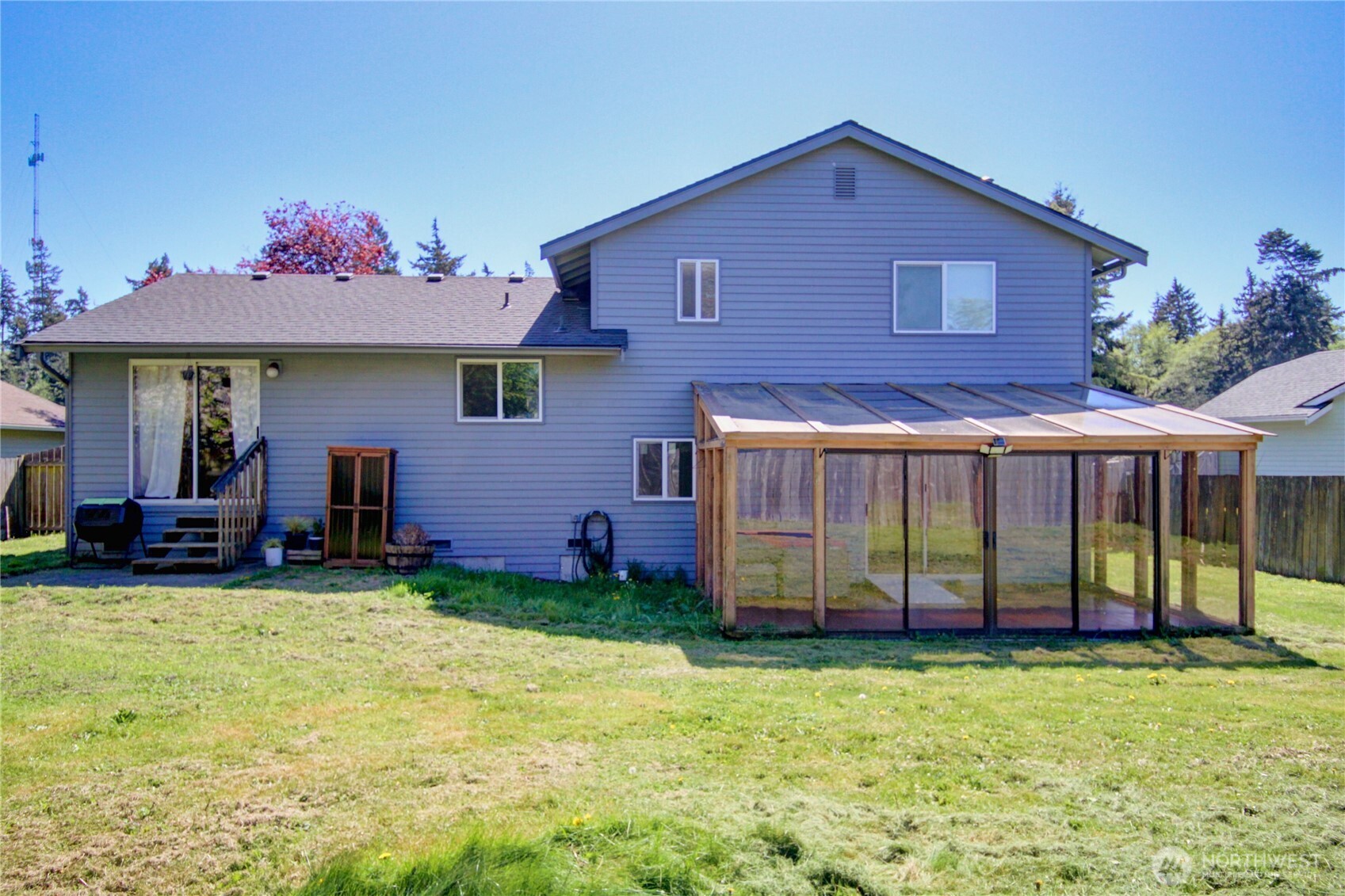 73 NW Roeder Drive , Oak Harbor, WA 98277