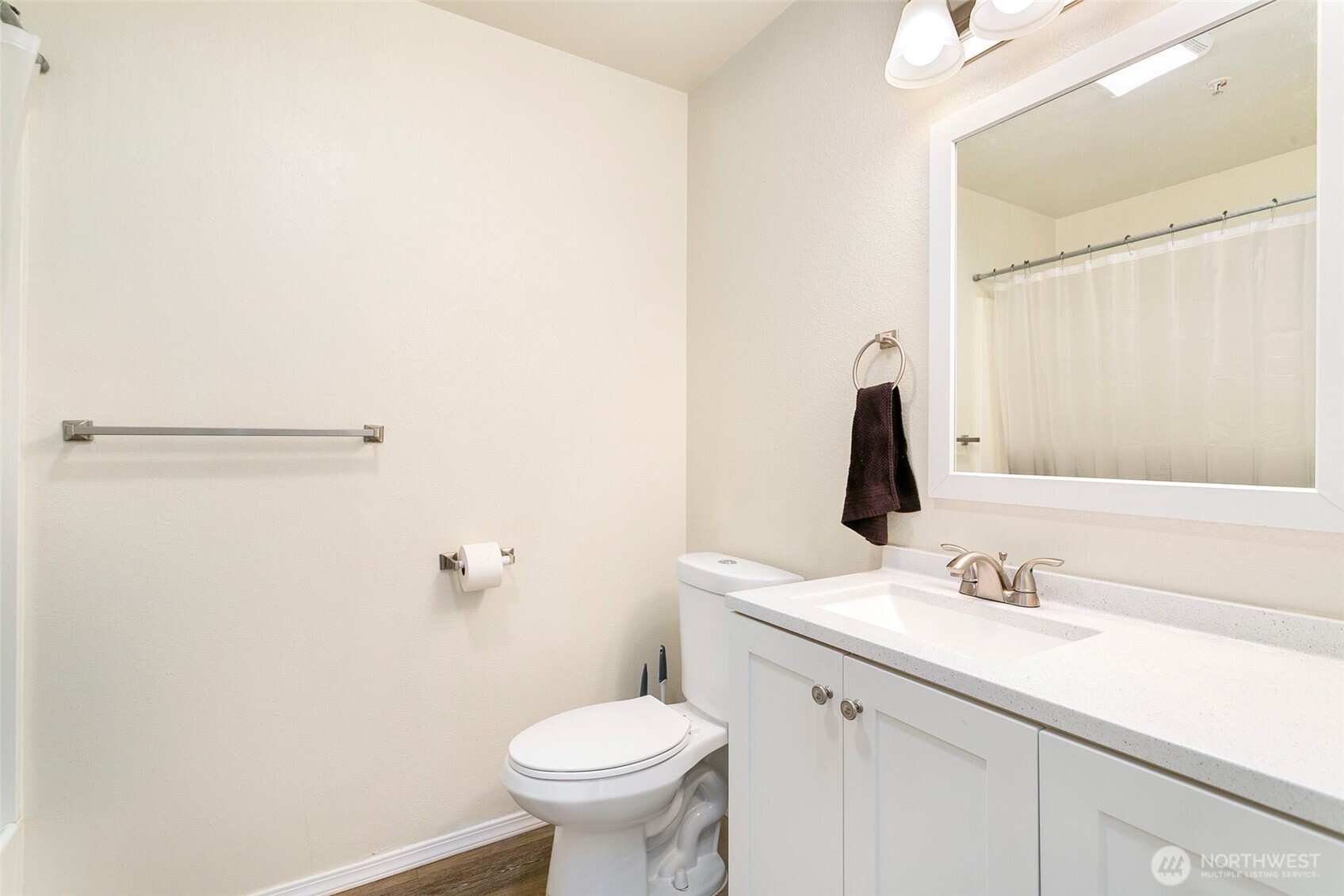 1825 S 330th Street #E7, Federal Way, WA 98003