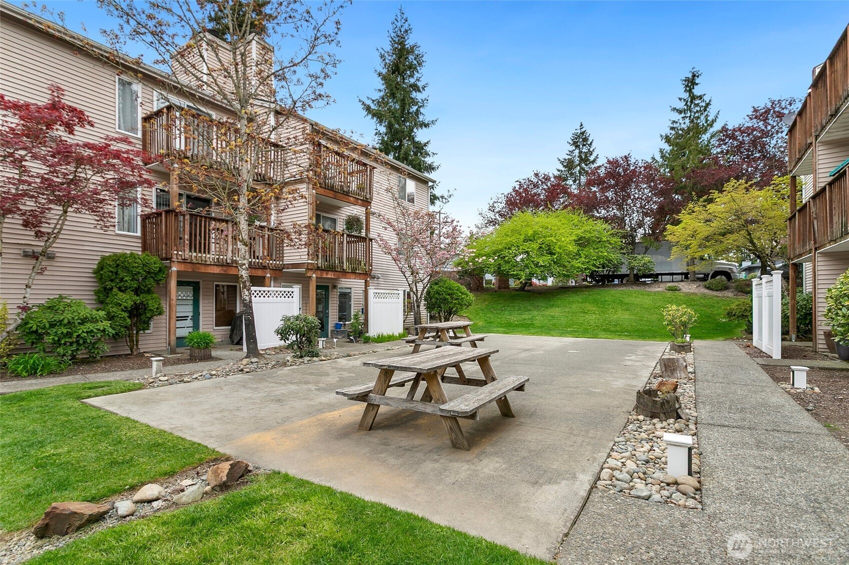 1825 S 330th Street #E7, Federal Way, WA 98003