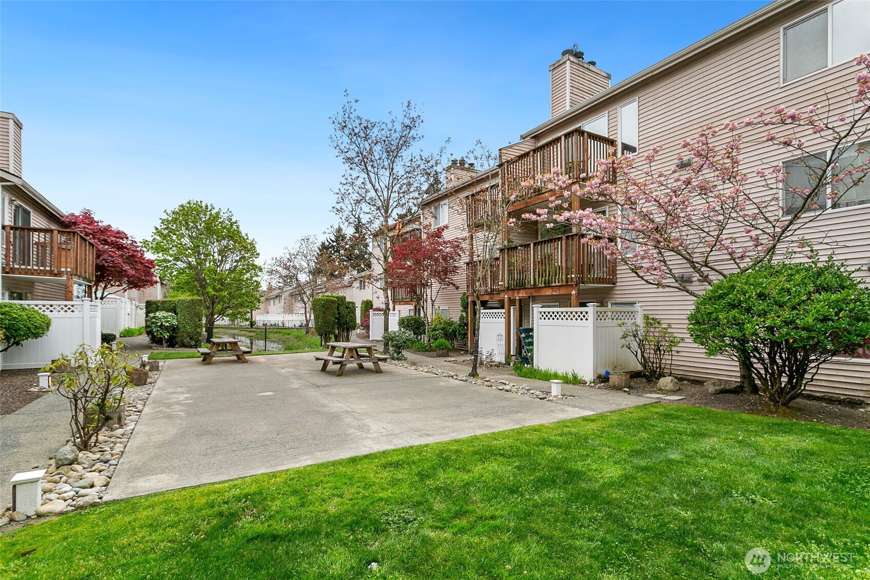 1825 S 330th Street #E7, Federal Way, WA 98003
