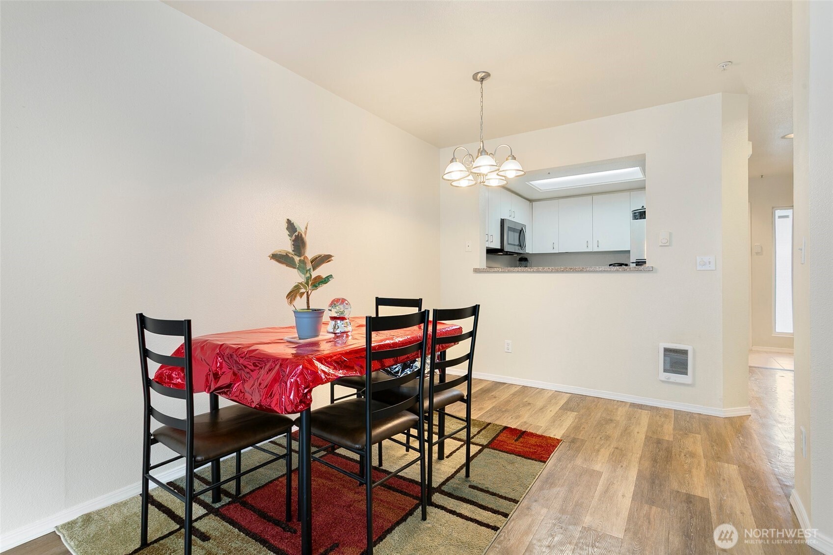 1825 S 330th Street #E7, Federal Way, WA 98003