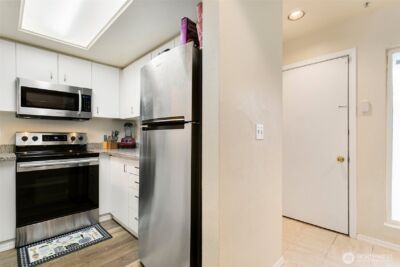 1825 S 330th Street #E7, Federal Way, WA 98003 - Photo 7