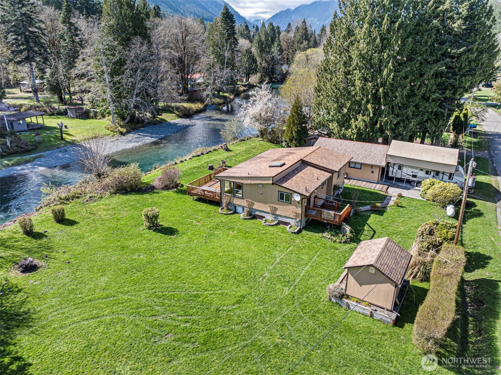 210 Kelly Road , Brinnon, WA 98320