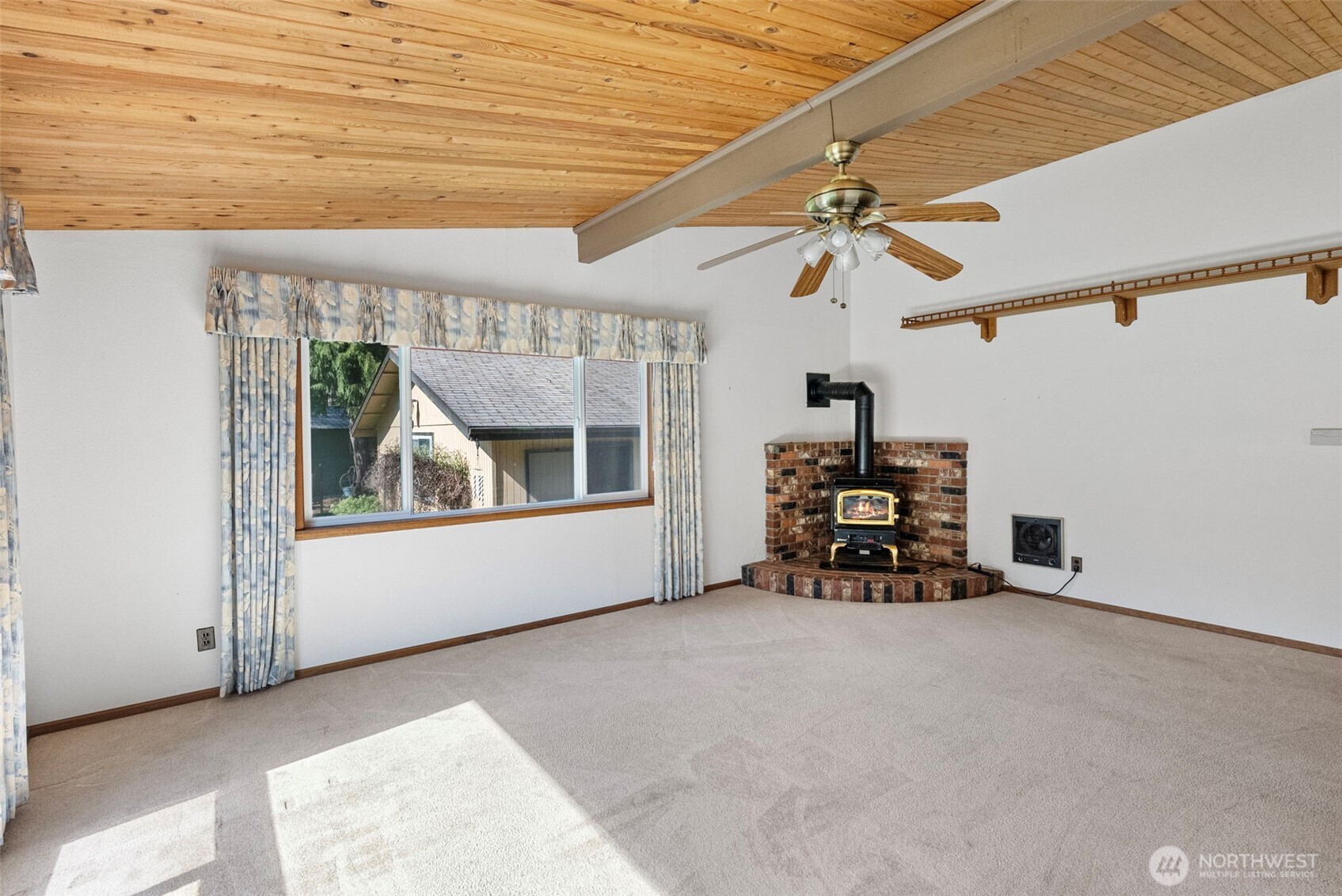 210 Kelly Road , Brinnon, WA 98320