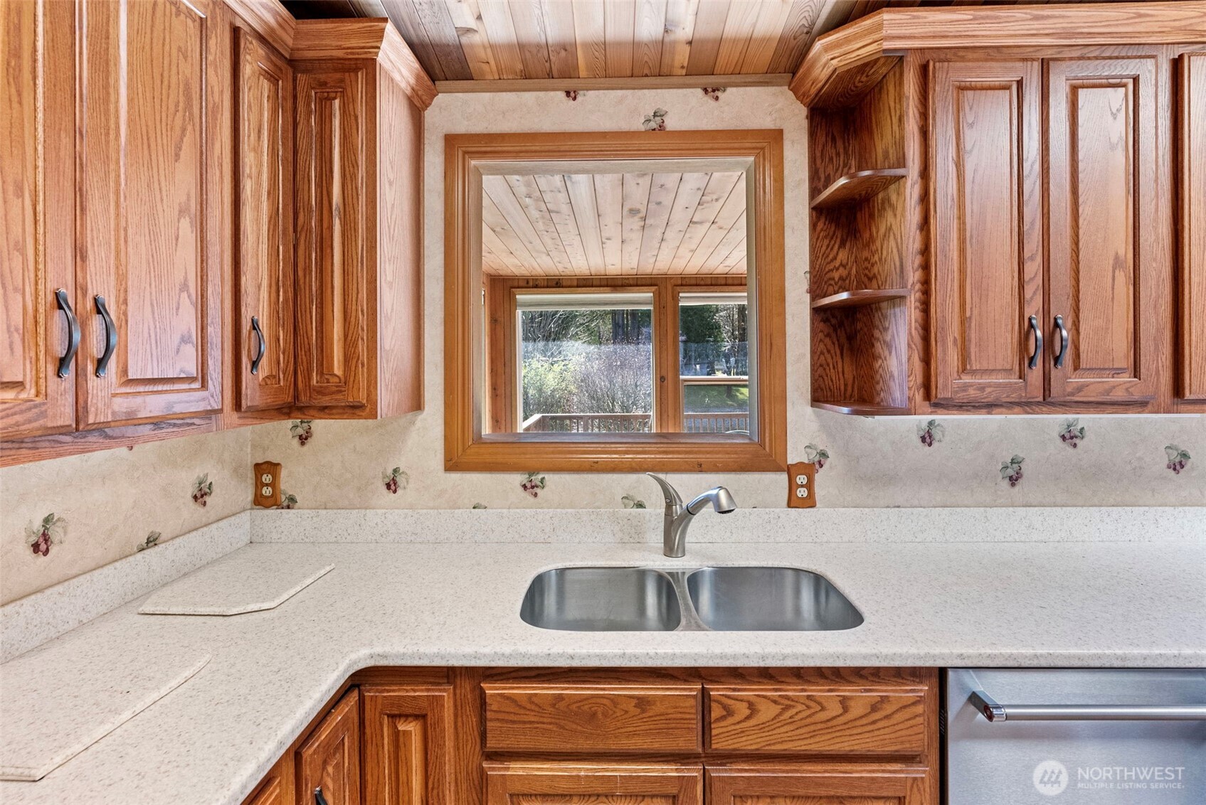210 Kelly Road , Brinnon, WA 98320