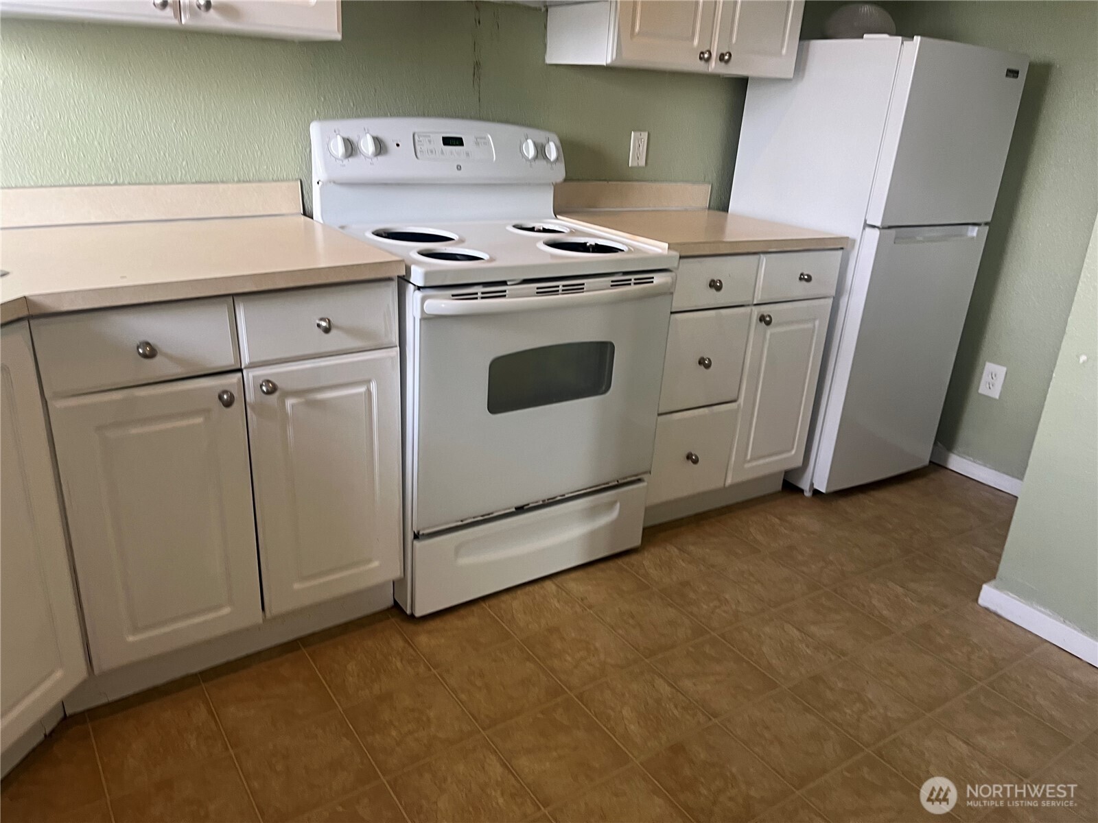 220 W 4th Street , Aberdeen, WA 98520
