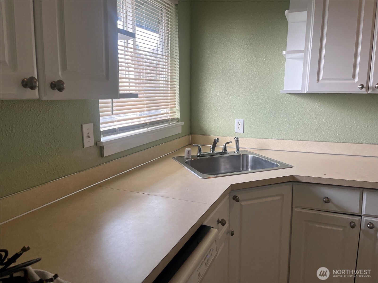 220 W 4th Street , Aberdeen, WA 98520