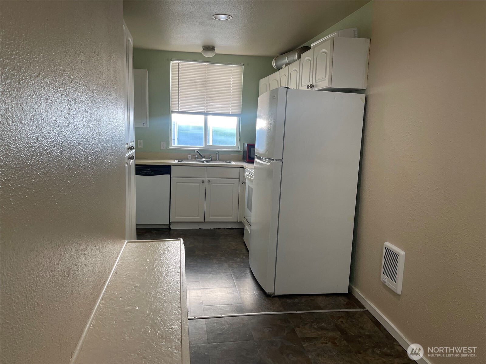220 W 4th Street , Aberdeen, WA 98520