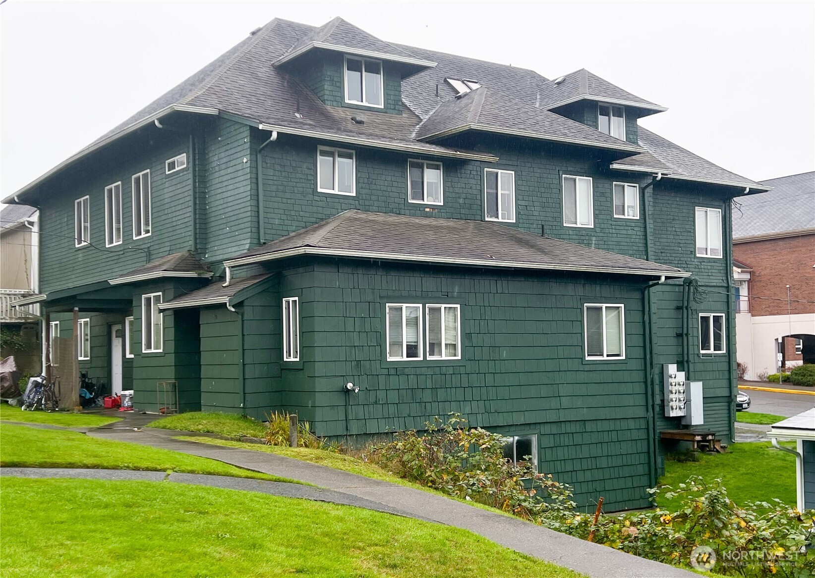 220 W 4th Street , Aberdeen, WA 98520