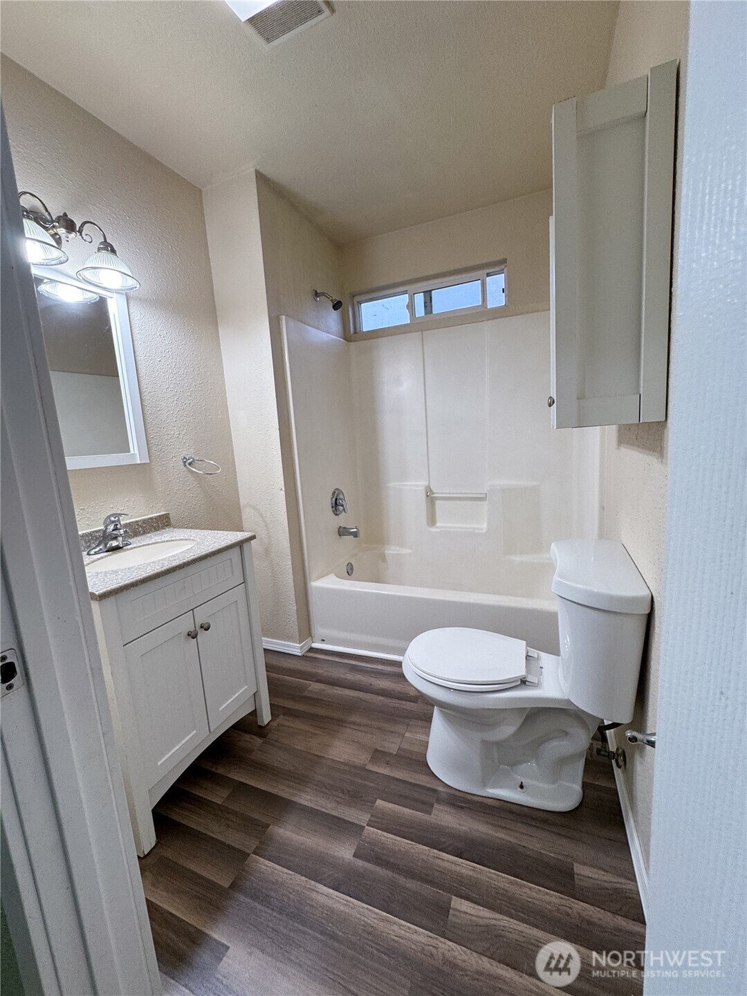 220 W 4th Street , Aberdeen, WA 98520