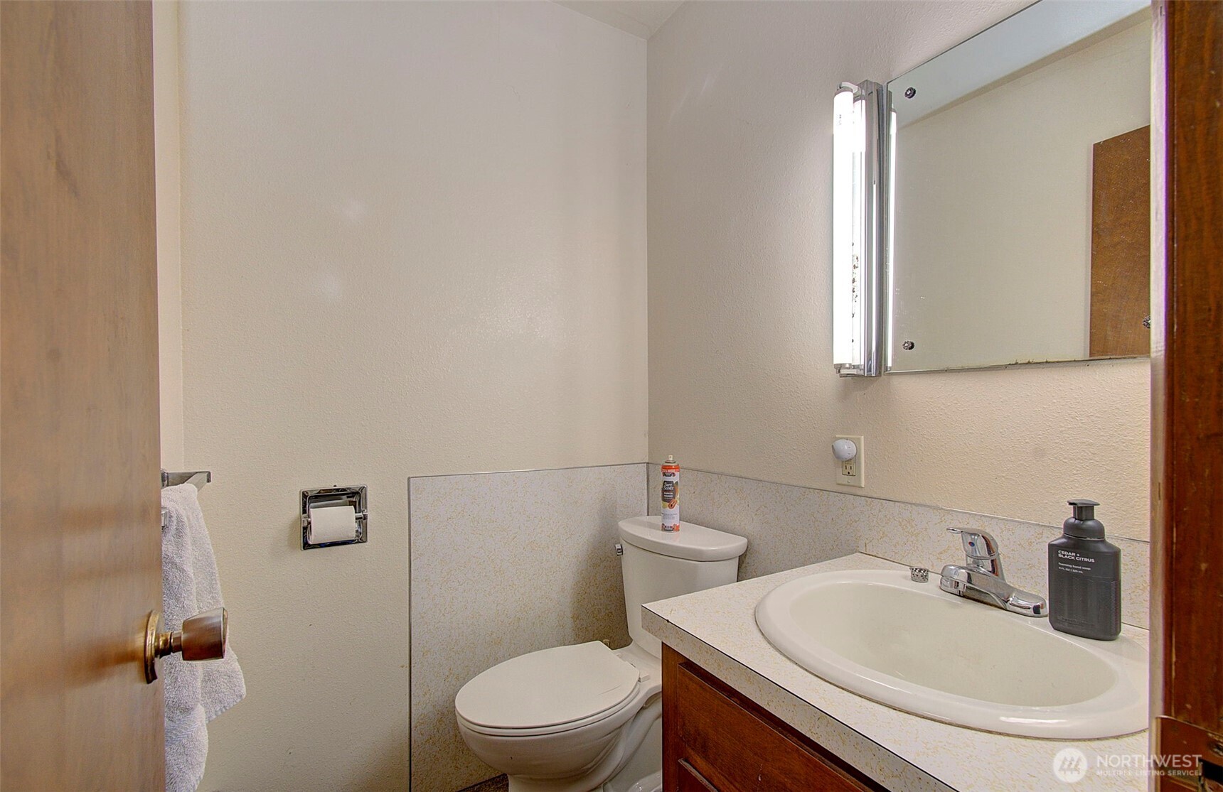 1807 N Tower Avenue , Centralia, WA 98531