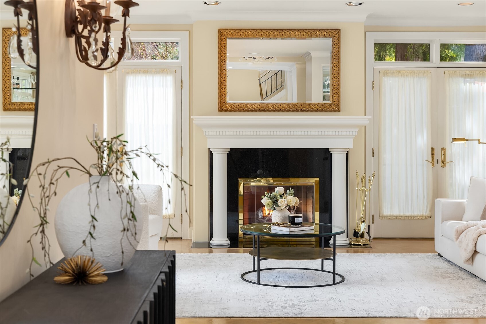 8496 NE Woodland Cove Drive , Kirkland, WA 98034
