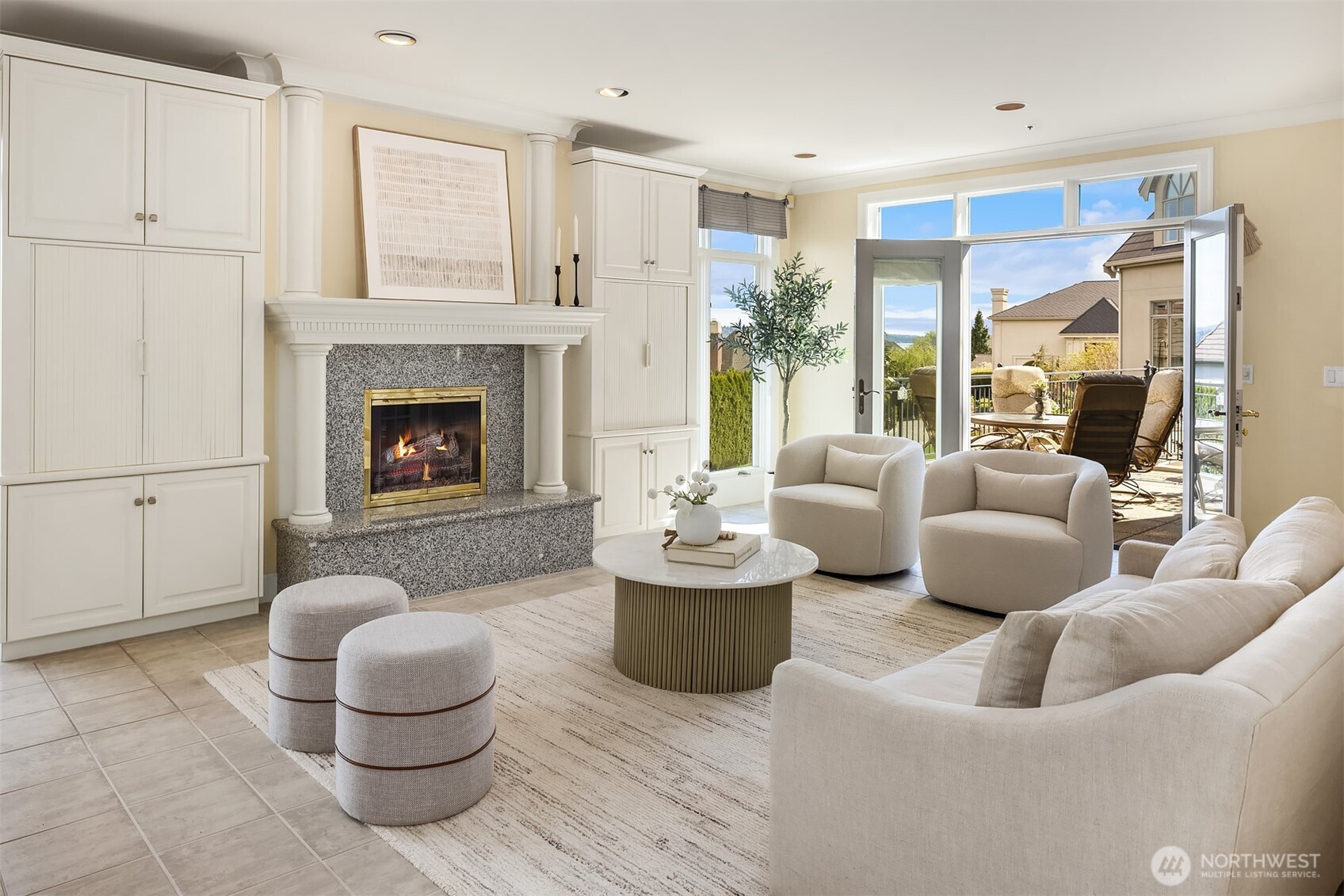 8496 NE Woodland Cove Drive , Kirkland, WA 98034