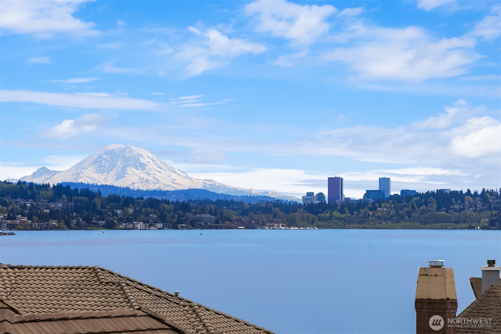 8496 NE Woodland Cove Drive , Kirkland, WA 98034