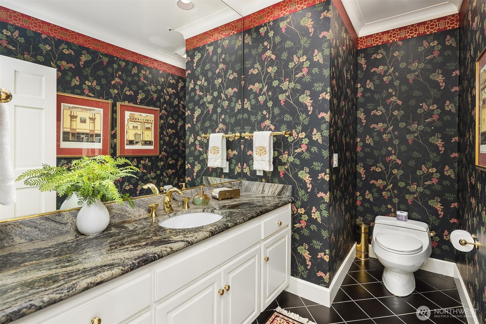 8496 NE Woodland Cove Drive , Kirkland, WA 98034