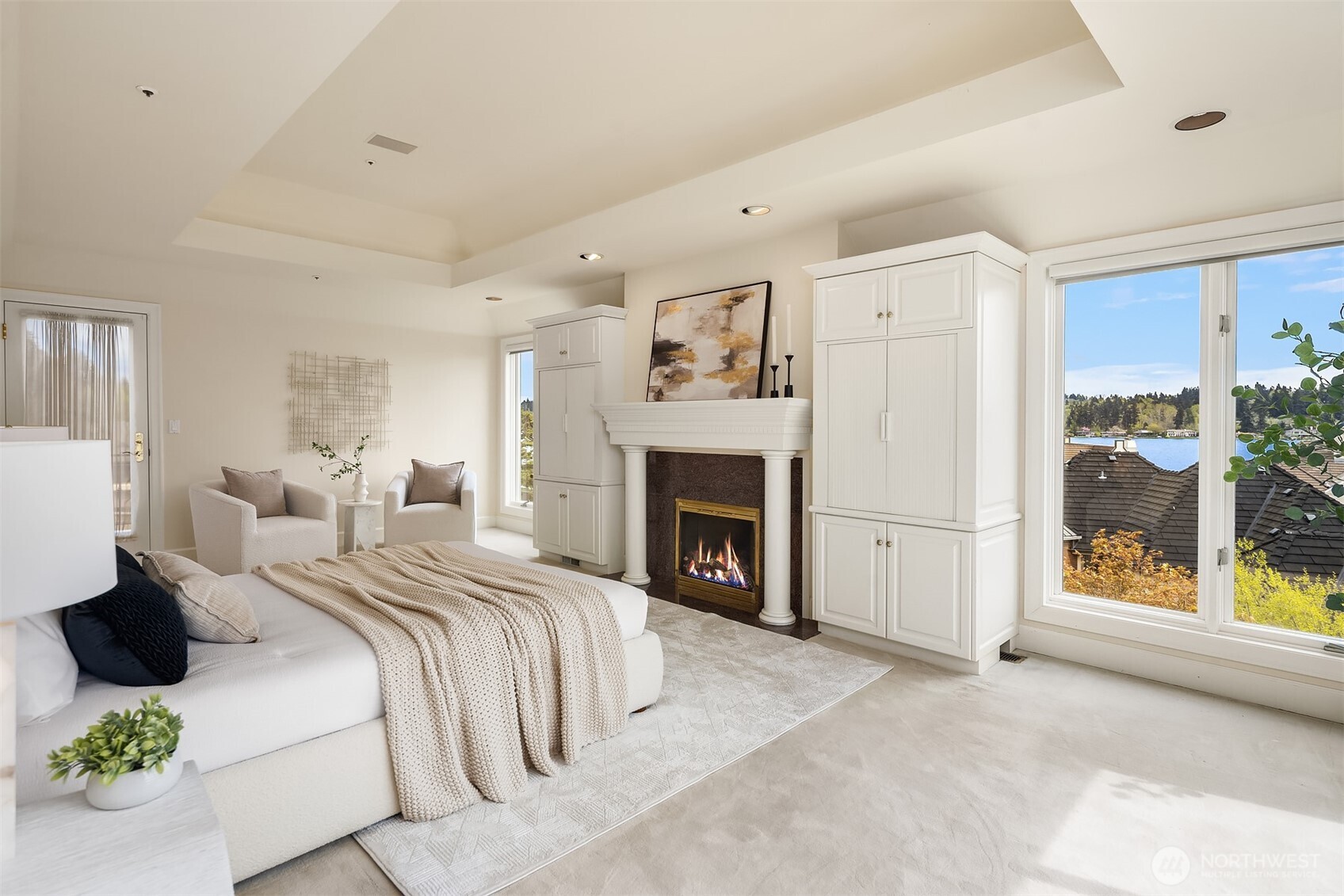 8496 NE Woodland Cove Drive , Kirkland, WA 98034