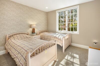 8496 NE Woodland Cove Drive , Kirkland, WA 98034 - Photo 36