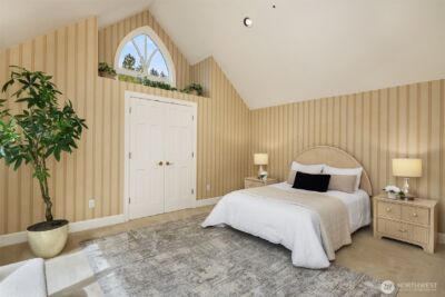 8496 NE Woodland Cove Drive , Kirkland, WA 98034 - Photo 38