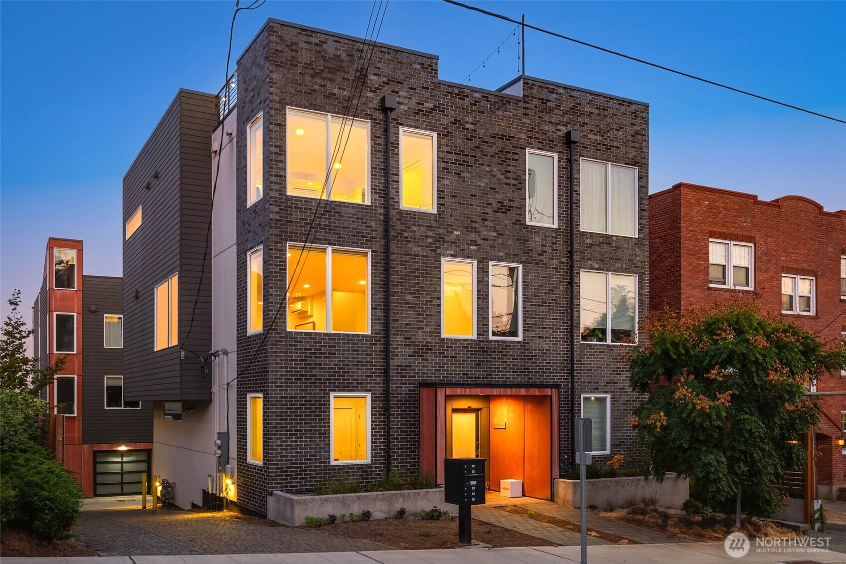 1918 5th Avenue N #B, Seattle, WA 98109